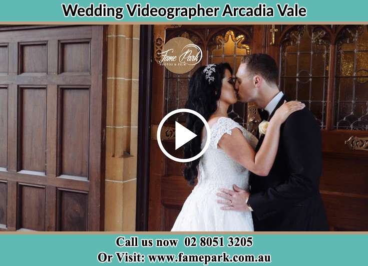 The newly wed kissed while dancing Arcadia Vale NSW 2283