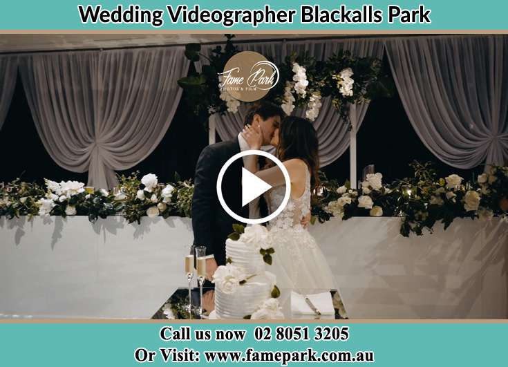 The new couple kissing Blackalls Park NSW 2283