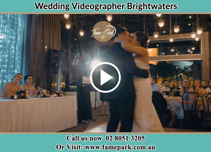 The newly weds kissing on the dance floor Brightwaters NSW 2264